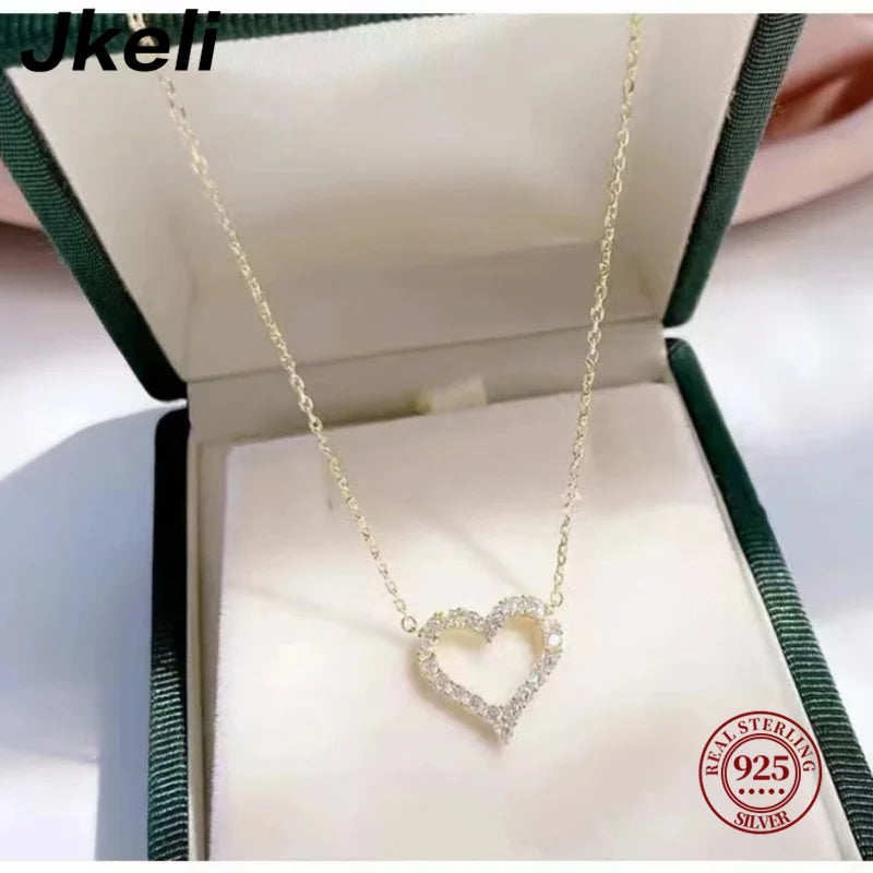 Korean Fashion Necklace for Women Heart Shaped Zircon Necklace Pendant Temperament Clavicle Chain Birthday Party Jewelry Gift